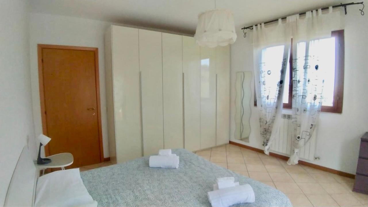 Cleo Camelia Apartment Falconara Marittima Bagian luar foto