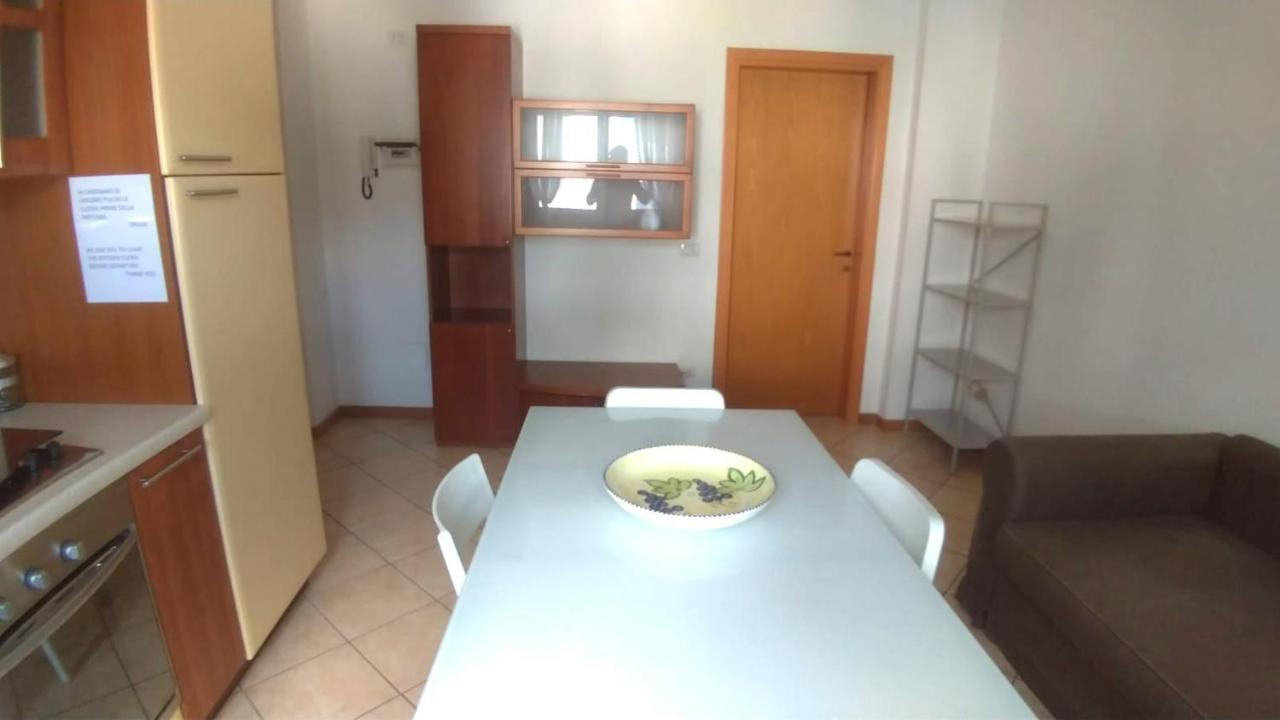 Cleo Camelia Apartment Falconara Marittima Bagian luar foto